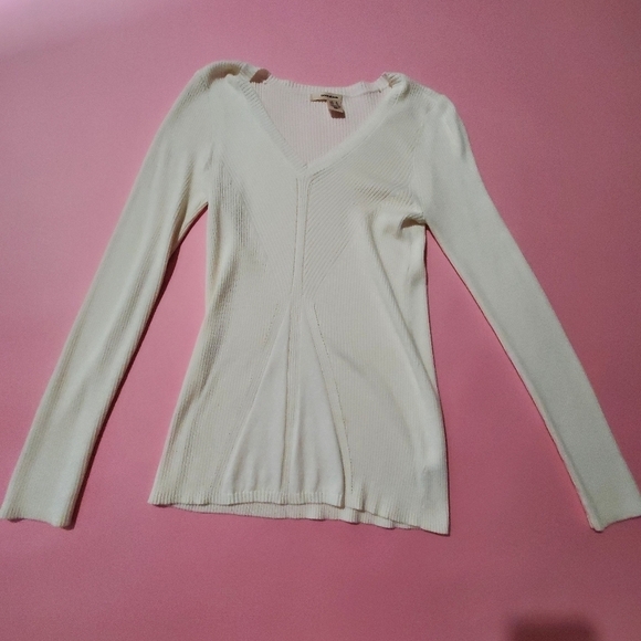 DKNY Jeans Off White Cream Ivory Knit V Neck Sweater - Picture 1 of 12